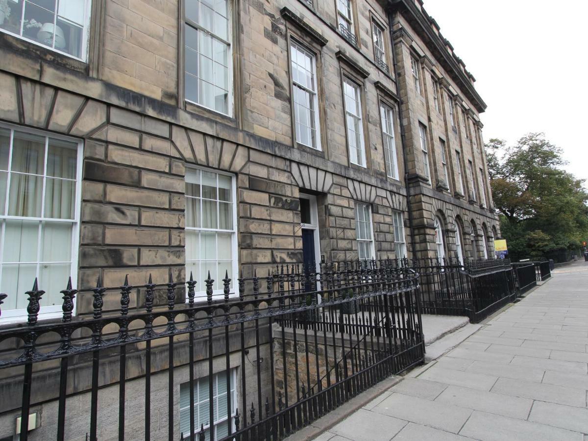Escape To Edinburgh @ Albyn Place Exterior photo